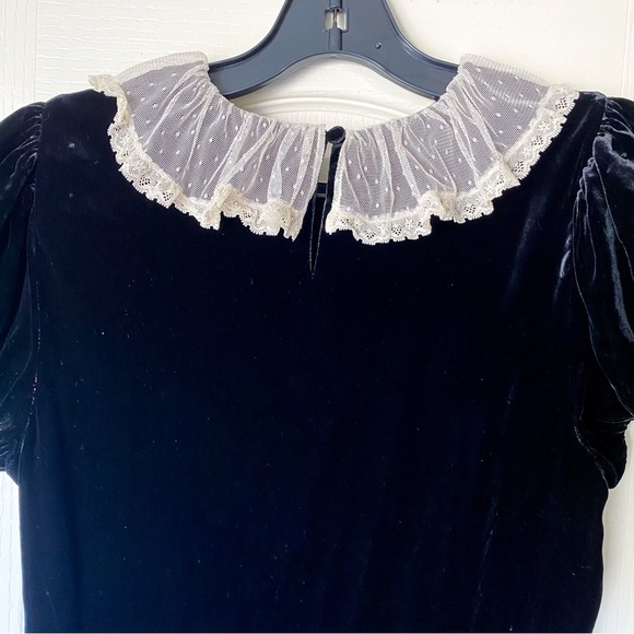 Doen Adelie Mini Dress Velvet Satin Silk Lace Collar Black Medium EUC - Picture 7 of 11